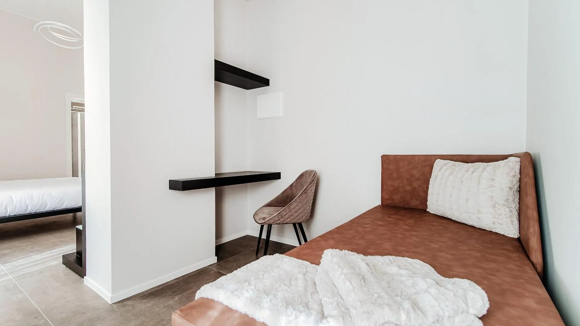 Como Lakeside Suites Italy